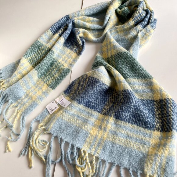 NWT Free People Homecoming Plaid Blanket Scarf School Blue Large Soft Fringed - Picture 5 of 8